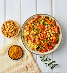 Miglio con ceci e verdure al curry