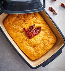 Focaccia al pesto di pomodori secchi