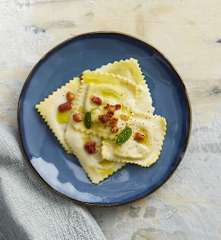 Ravioli alla carbonara