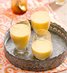 Mango lassi - hinduski koktajl jogurtowy