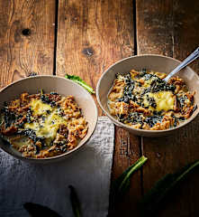 Zuppa di pane, cavolo nero e Fontina