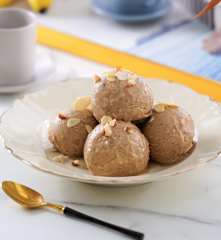 焦糖香蕉杏仁冰淇淋