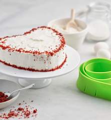 Ciasto Red Velvet Cake w kształcie serca
