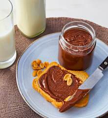 Crema di arachidi, cioccolato e cannella