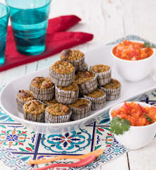 Muffin di platano e tonno con salsa piccante