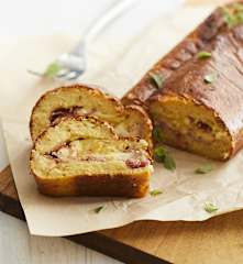 Polpettone di patate con speck e formaggio filante