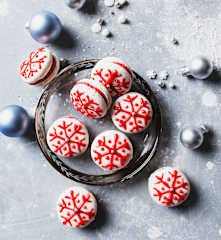 Macarons copo de nieve con crema de frambuesa