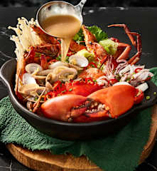 Superior Seafood Pot