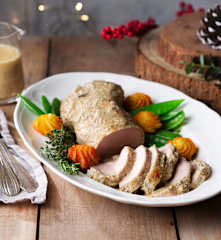Solomillo de cerdo al horno con salsa de mostaza