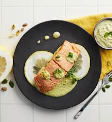 Salmone con pesto di cedro