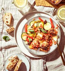 Boulettes de porc au fromage, sauce rosée et légumes du soleil