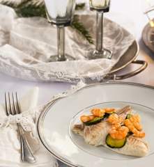 Orata ripiena con gamberi e zucchine in crosta di sale