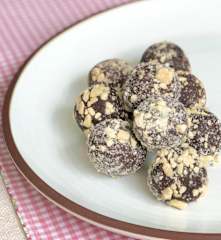 Trufa de chocolate com castanhas