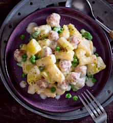 Schwarzwurzel-Kartoffel-Ragout mit Salsiccia