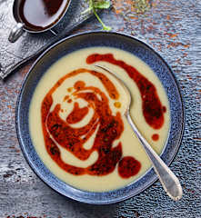 Himmlische Suppe (Cennet Çorbası)