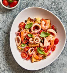 Panzanella ai frutti di mare e gamberi