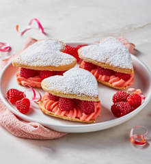 Rosé Cream Puff Pastry