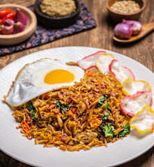 Traditional fried rice (Nasi Goreng Tek-Tek)