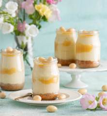 Wielkanocne trifle ajerkoniakowe