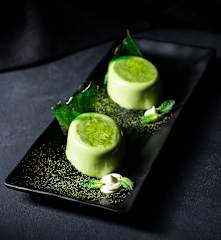 Panna cotta de té matcha