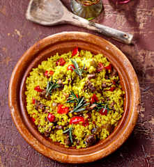 Rauchige Paella mit Schweinebäckchen