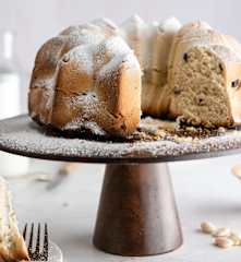 Babka drożdżowa z rodzynkami