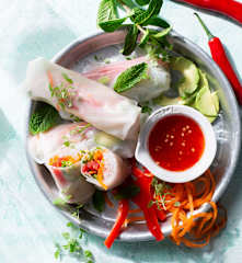 Rollitos thai con salsa agridulce