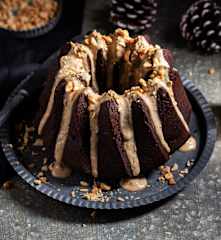 Bundt cake de chocolate y mantequilla de cacahuete