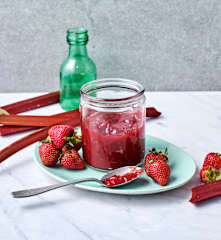 Rhubarb and vanilla strawberry jam