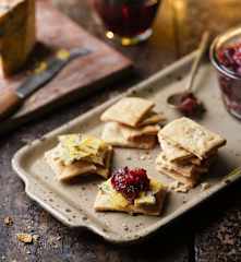 Garlic and Thyme Crackers