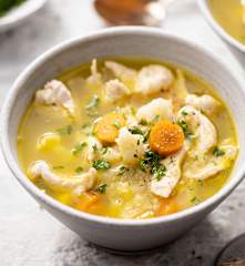 Zuppa di pollo e cavolfiori