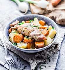 Lapin à la bière aux légumes nouveaux