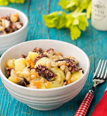 Insalata di polpo, patate e cannellini con olio al limone