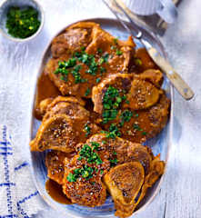 Geschmorte Kalbsbeinscheiben