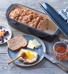 Pane per la colazione con frutta secca