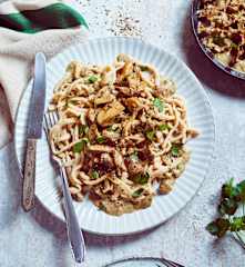 Maronenspätzle mit Pilzragout