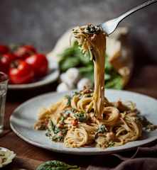 Makaron ze szpinakiem w kremowym sosie migdałowym (TM5, TM6)