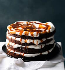Torta brownie al cioccolato e crema al caramello salato