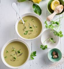 Crema de espárragos verdes y espinacas