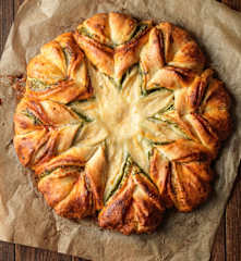 Pesto Star Bread