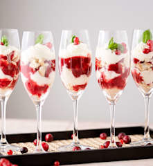 Bagatelle au champagne et aux fruits rouges