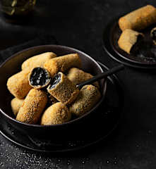 Croquetas negras de chipirones