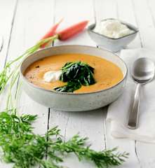 Kichererbsensuppe mit Blattspinat