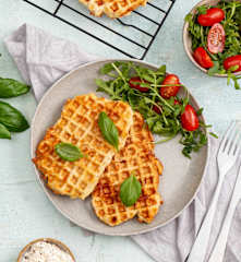 Serowe gofry z kurczaka (low carb)