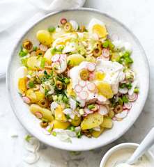 Salade de pommes de terre, sauce crémeuse sésame-citron