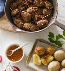 Papas arrugadas con carajacas y mojo picón