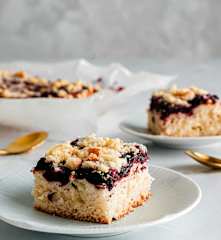 Kynutý borůvkový koláč