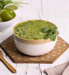 Salsa verde cruda