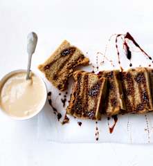 Bizcocho y crema inglesa de horchata