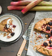 Galette de ruibarbo y moras